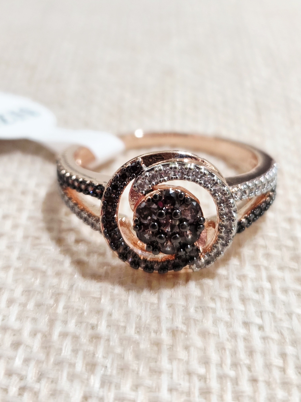 Rose Gold Circle Cluster Ring with Black/Brown and White Stones~size 9